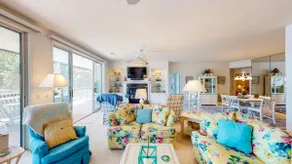 Evergreen 209 - Lower Level 3 Bdrm Lakefront Condo - Image 5