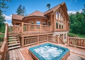 Forest-View Chalet: Spa, Sauna & Outdoor Pool - Image 2