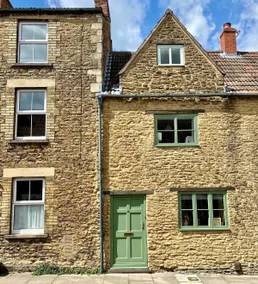 Historic Family Cottage - Central Frome - Image 3
