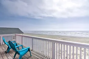 Unobstructed Beachfront! Galveston Oasis w/ Decks - Image 2