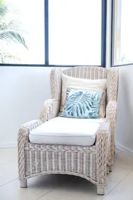 Live like a local In The Heart of Moffat Beach - Image 4