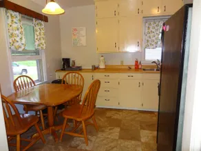3blk St Mary 11to Mayo Pet Friendly CoveredByFaith - Image 3