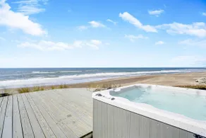 Oceanfront + Dogs + Hot Tub = Idyllic Beach House! - Image 4