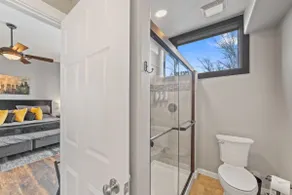 Historic St. Regis Condo: 3BR + 2 Parking - Image 4