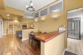 Downtown Modern Condo Inside the Historic St Regis - Image 5