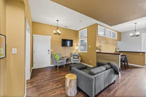 Downtown Modern Condo Inside the Historic St Regis - Image 2