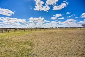 Remodeled Ranch Apt in Sanger: 12 Mi to Lake! - Image 3