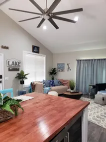 Texoma Cabin | Boat Parking | Massage Chair &Bikes - Image 3