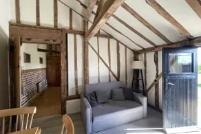 The Cow Shed - Sleeps 4 Parking & Pet Friendly - Image 3