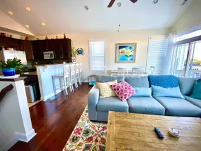 Colorful 3 bdr - beach & intracoastal access, pool - Image 3