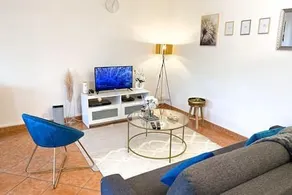 Modern Apartment * Netflix/Prime * Parking - Image 2