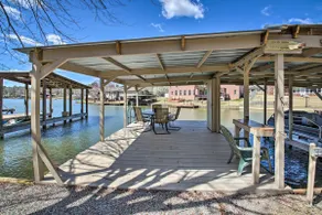 Kayaks & Boat Slip: Waterfront Hot Springs Home! - Image 3