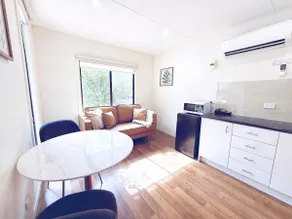 Studio Cabin - Image 5