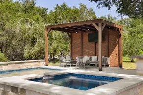 Hill Country Escape | Pool, Hot Tub & Sleeps 25 - Image 5