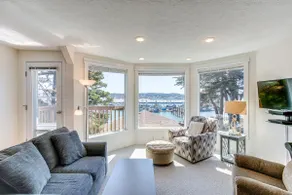 Yaquina Bay Views!~Smuggler's Cove #2 - Image 2
