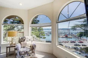 Yaquina Bay & Bridge Views! Watch the Boats! Full Kitchen - a culinary delight! - Image 3