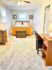 Close to Hickory, 3br 1.5ba Carport and free cable - Image 4