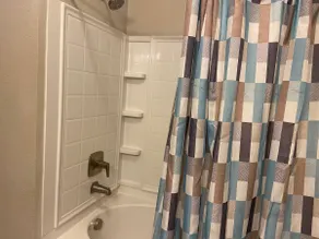 Pool View 2 bedroom/2bath Apartment in Tomball, - Image 5