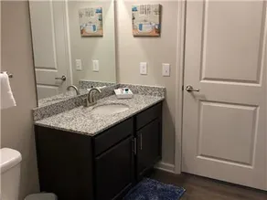 Pool View 2 bedroom/2bath Apartment in Tomball, - Image 4