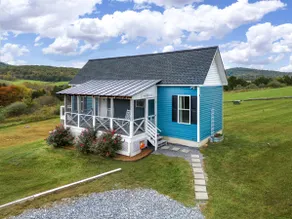 Cozy Tiny Home w/ Mountain Views near W&L & VMI - Image 4
