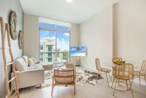 Stylish 1Bdrm Penthouse In Miami Design District - Image 2