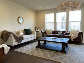 New Luxury 3 BEDR, Entertainment Kitchen, Work from Home, Sought After - Image 3