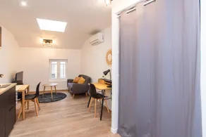 Le Patio #10 - Image 4