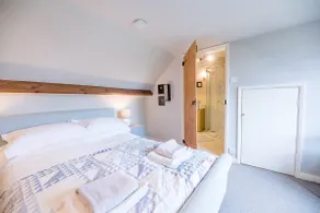 Red House Loft, East Green - Image 3