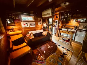 Retro Lodge nr Dartmoor with hot tub & opt sauna - Image 3