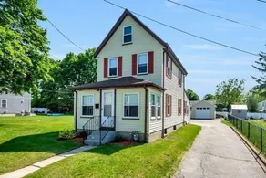Charming New England Colonial ! - Image 3