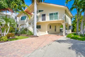 P00 - 4 Schlafzimmer Pool Home mit Blick auf Sombrero Beach! - Image 5