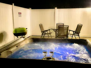 Wild Stallion HOT TUB Sleeps 4 Darts Private - Image 2