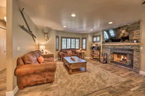 4 Mi to Woodland Lake: 2-Story Home w/ Grill - Image 4