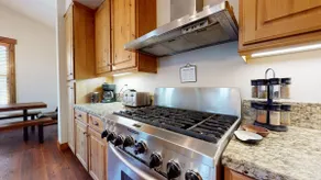 Snowcreek VI The Lodges 1127 3 Suites, Spacious with Mountain Views, Private Garage and Washer Dryer by RedAwning - Image 3