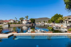 The Vistas - Lakefront Luxury Home / Mountain Views, Heated Pool with Private Pontoon Boat - Image 2