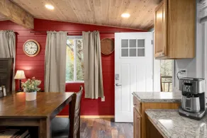 20 Creekside Retreat - Image 5