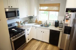 Quaint Farmhouse Getaway - Entire Place (Condo) - Image 5