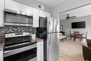20 Chelsea Place On The Park, In Heart Of Downtown - Image 5