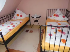 Vacation apartment in the attic (80sqm) with separate kitchen - Image 5