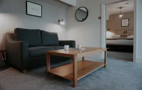 Courtyard Suite - Image 5
