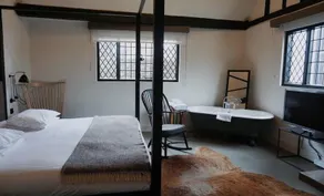 Courtyard Suite - Image 3