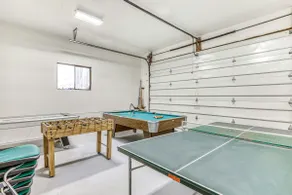 Spacious Two-Story Home withPrivate Hot Tub, Free - Image 4