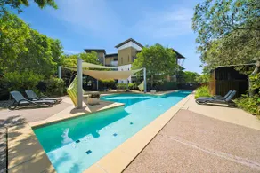 Family Beach House at Sebel Twin Waters Resort - Image 5