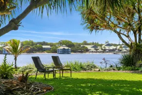 Family Beach House at Sebel Twin Waters Resort - Image 3