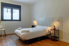 Two-bedroom apartment, Plaza Mayor - Image 2
