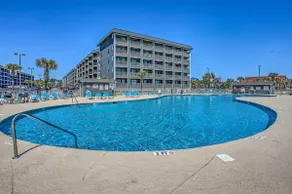 Cozy Myrtle Beach Escape with Resort Amenities! - Image 3