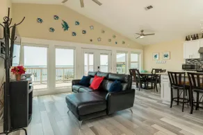 Galveston Bay Views & Pier! San Leon Gulf Getaway - Image 4
