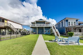 Galveston Bay Views & Pier! San Leon Gulf Getaway - Image 2