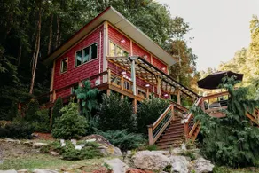 Private Waterfalls, Creek, Fire Pits, Hot Tub, Private Hiking & Level 2 Charging - Image 4