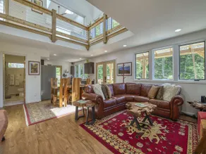 Private Waterfalls, Creek, Fire Pits, Hot Tub, Private Hiking & Level 2 Charging - Image 5
